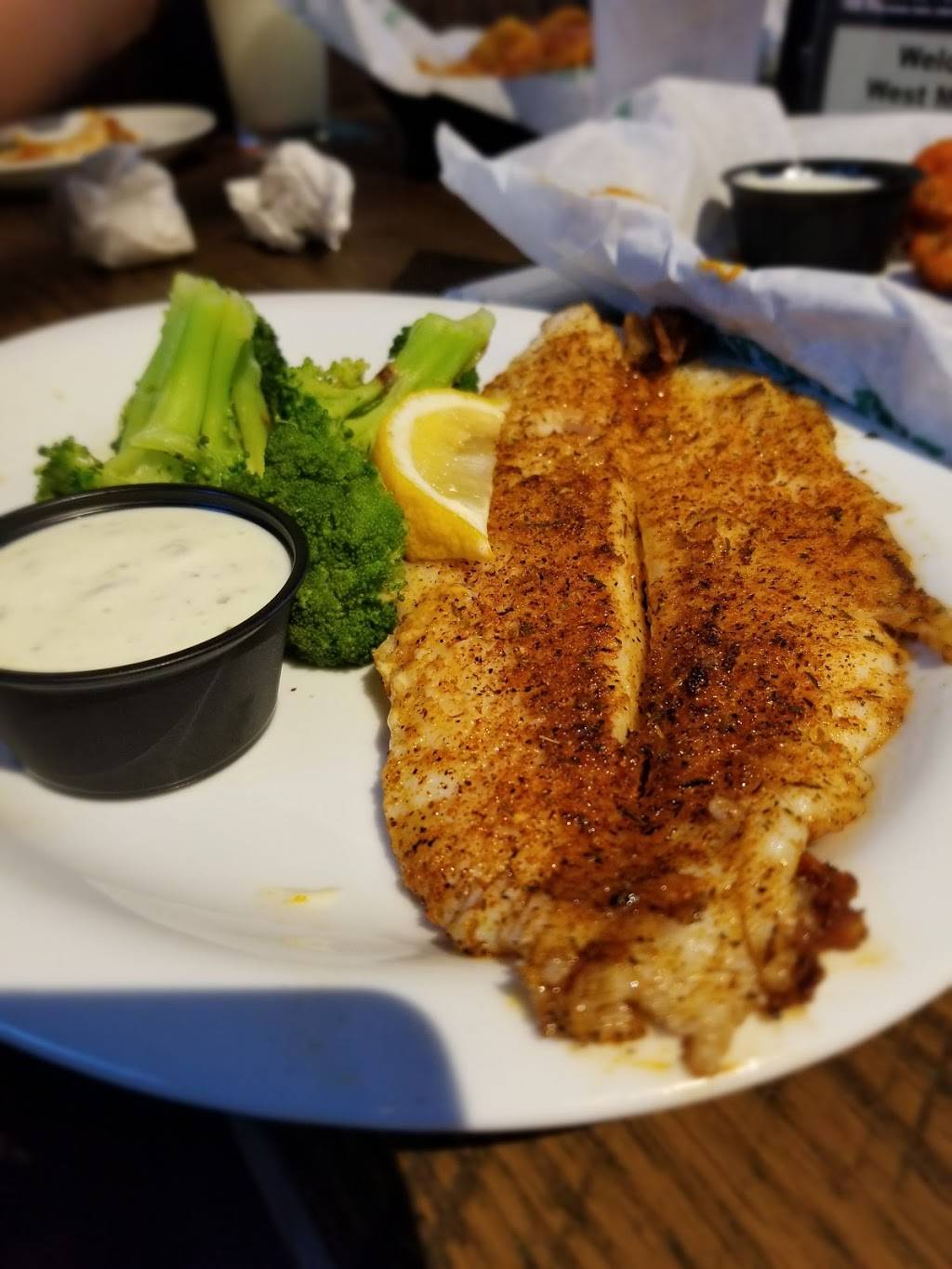 Beef O Bradys | restaurant | 2400 Dairy Rd, West Melbourne, FL 32904, USA | 3213725155 OR +1 321-372-5155