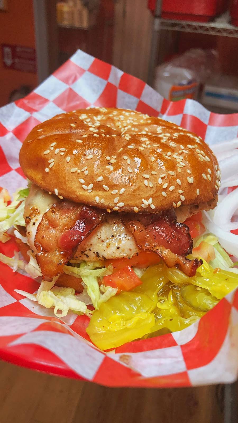 Filés Burgers | restaurant | 543 Ceralvo St, San Antonio, TX 78207, USA | 2102671330 OR +1 210-267-1330