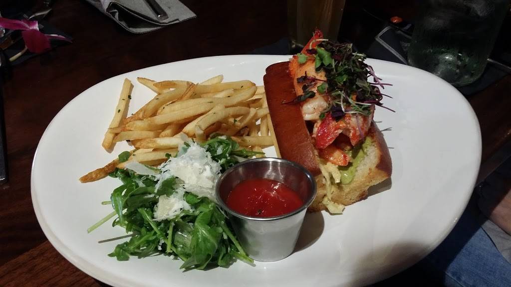 OFF THE HOOK at The Original Fish Co | restaurant | 11061 Los Alamitos Blvd, Los Alamitos, CA 90720, USA | 5623301310 OR +1 562-330-1310