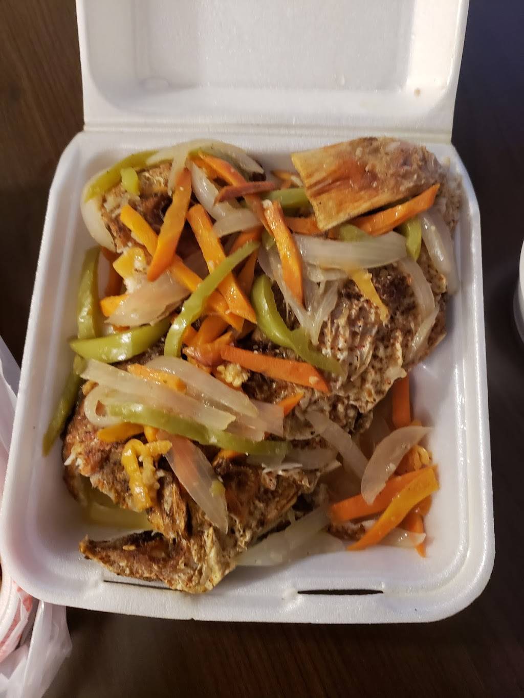 Laylahs Jamaican Food | restaurant | 3160 Main St, San Diego, CA 92113, USA | 6192695937 OR +1 619-269-5937