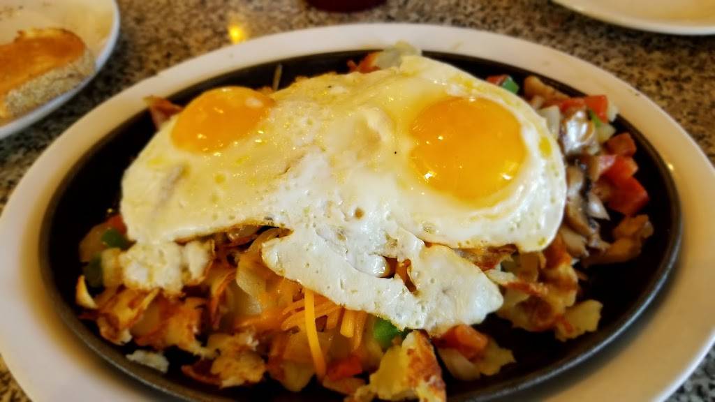 Richis Diner | restaurant | 15609 W Bell Rd Suite 100, Surprise, AZ 85374, USA | 6235561733 OR +1 623-556-1733