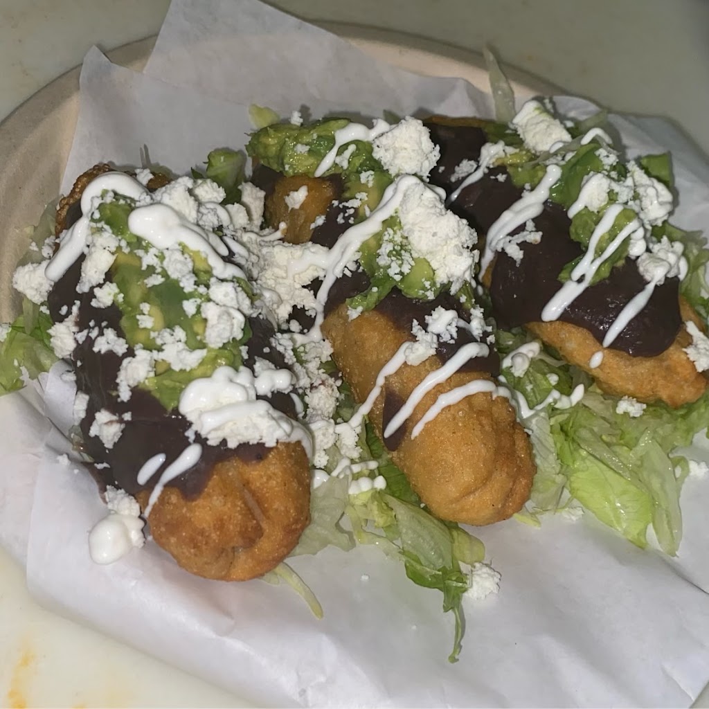 RICONCITO OAXAQUEÑO RESTAURANT | restaurant | 500 S State St # 111, San Jacinto, CA 92583, USA | 9516549877 OR +1 951-654-9877