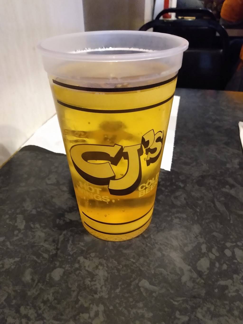 CJs In Tiger Country | restaurant | 704 E Broadway, Columbia, MO 65201, USA | 5734427777 OR +1 573-442-7777