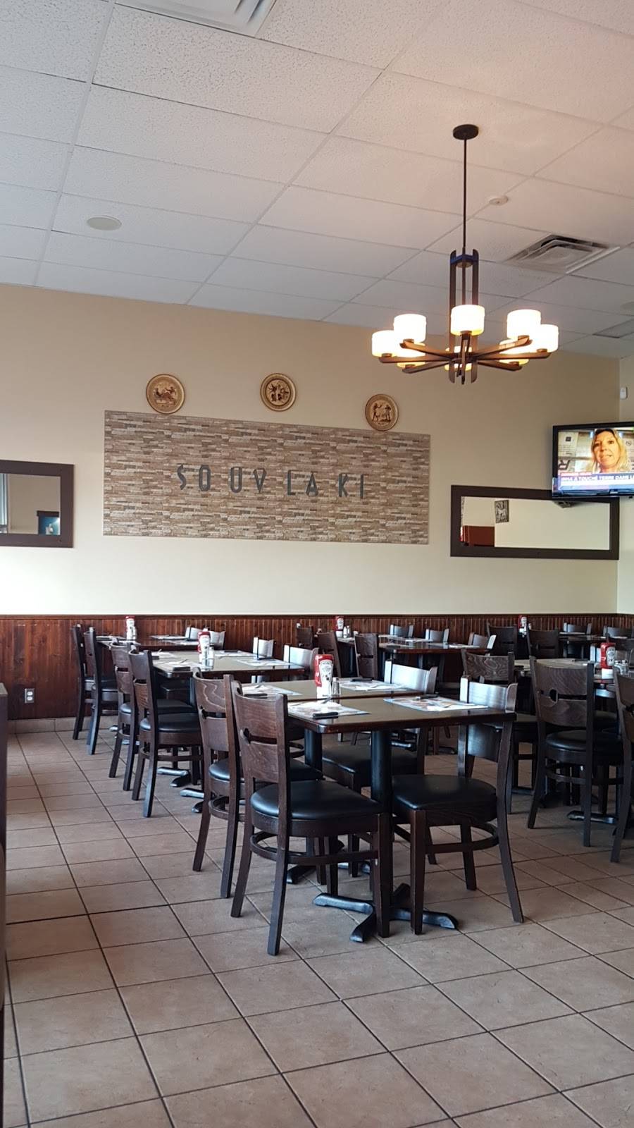 Restaurant Pappas Souvlaki | restaurant | 380 QC-132, Saint-Constant, QC J5A 2L5, Canada | 4506354433 OR +1 450-635-4433