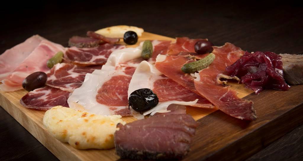 Petits Creux | restaurant | 1125 Avenue Cartier, Québec, QC G1R 2S6, Canada | 5817425050 OR +1 581-742-5050