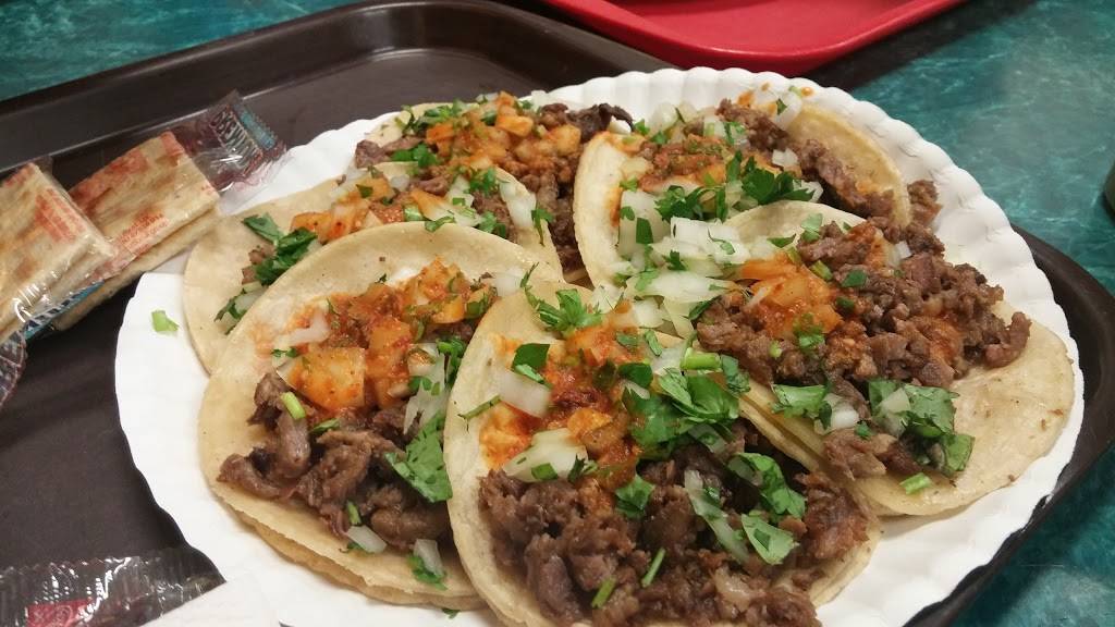Taco Tapatio | restaurant | 502 E Foothill Blvd, Azusa, CA 91702, USA | 6269697100 OR +1 626-969-7100