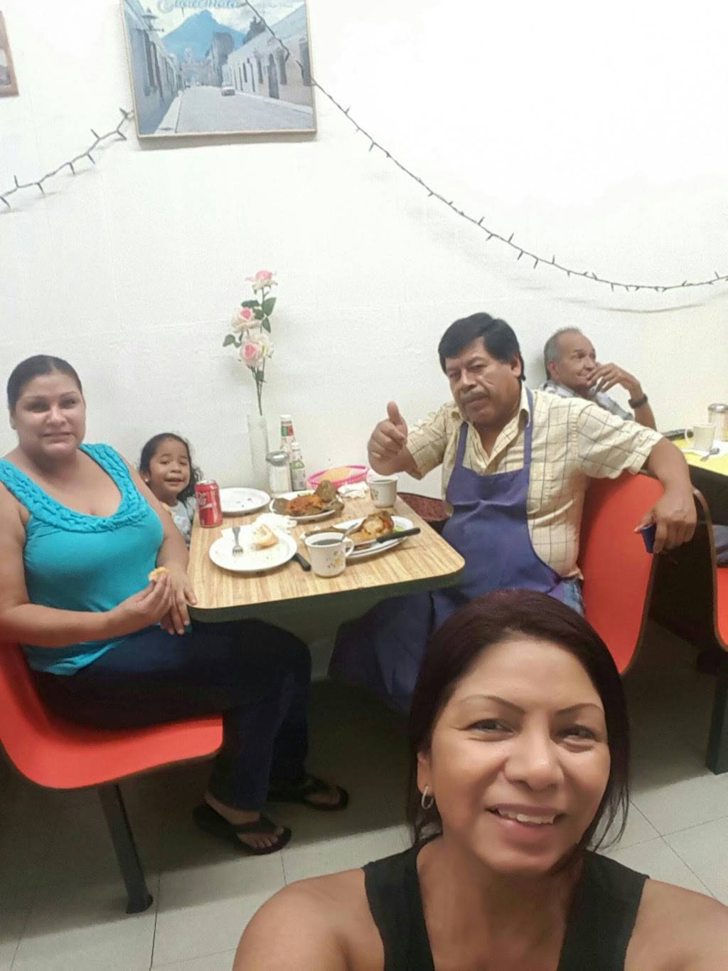 Antojitos Nueva Guatemala | restaurant | 7313 Pacific Blvd, Huntington Park, CA 90255, USA | 3235885167 OR +1 323-588-5167