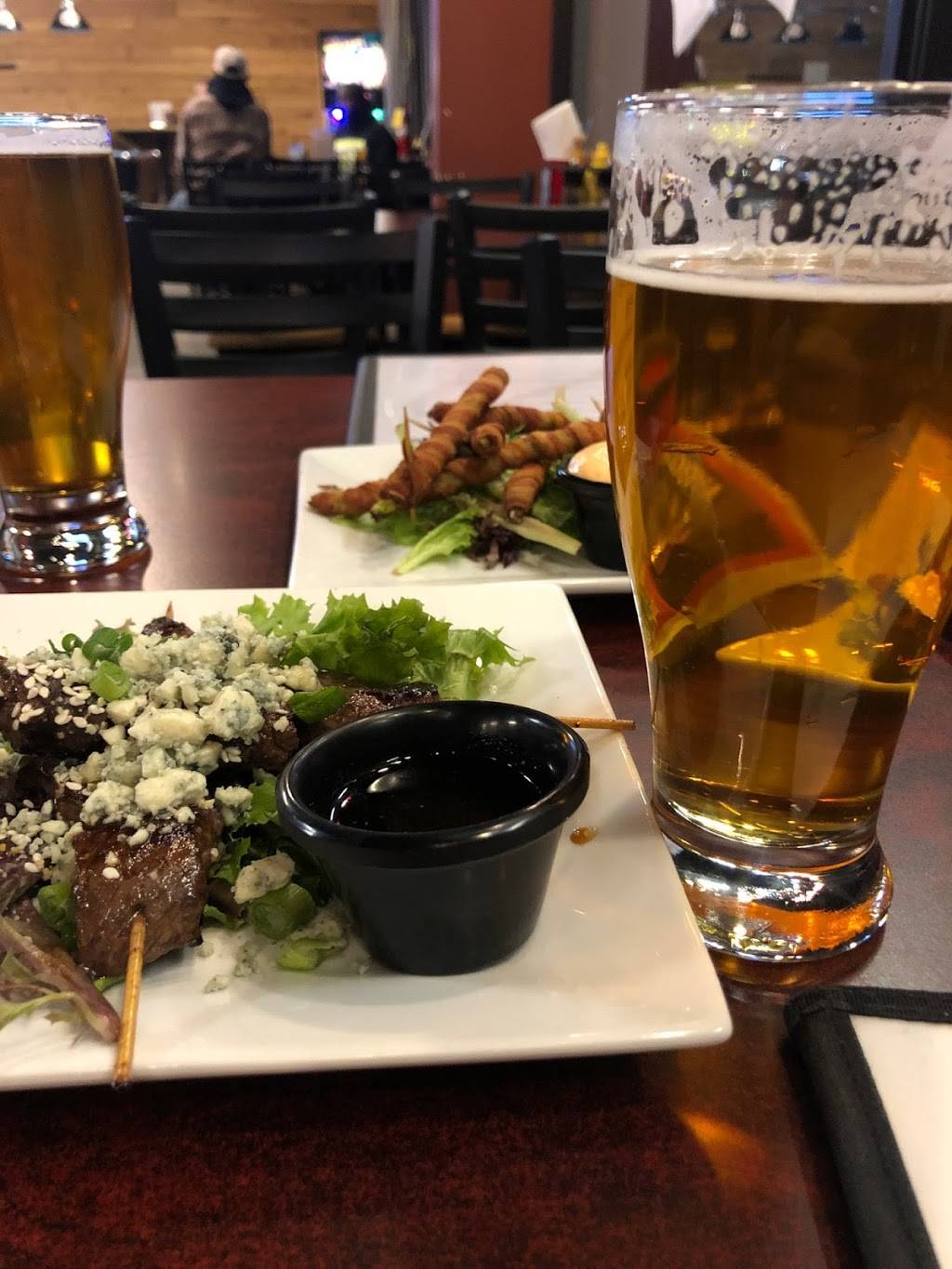 Pit Stop Taproom & Pub | restaurant | 216 SW 153rd St, Burien, WA 98166, USA | 2064208412 OR +1 206-420-8412