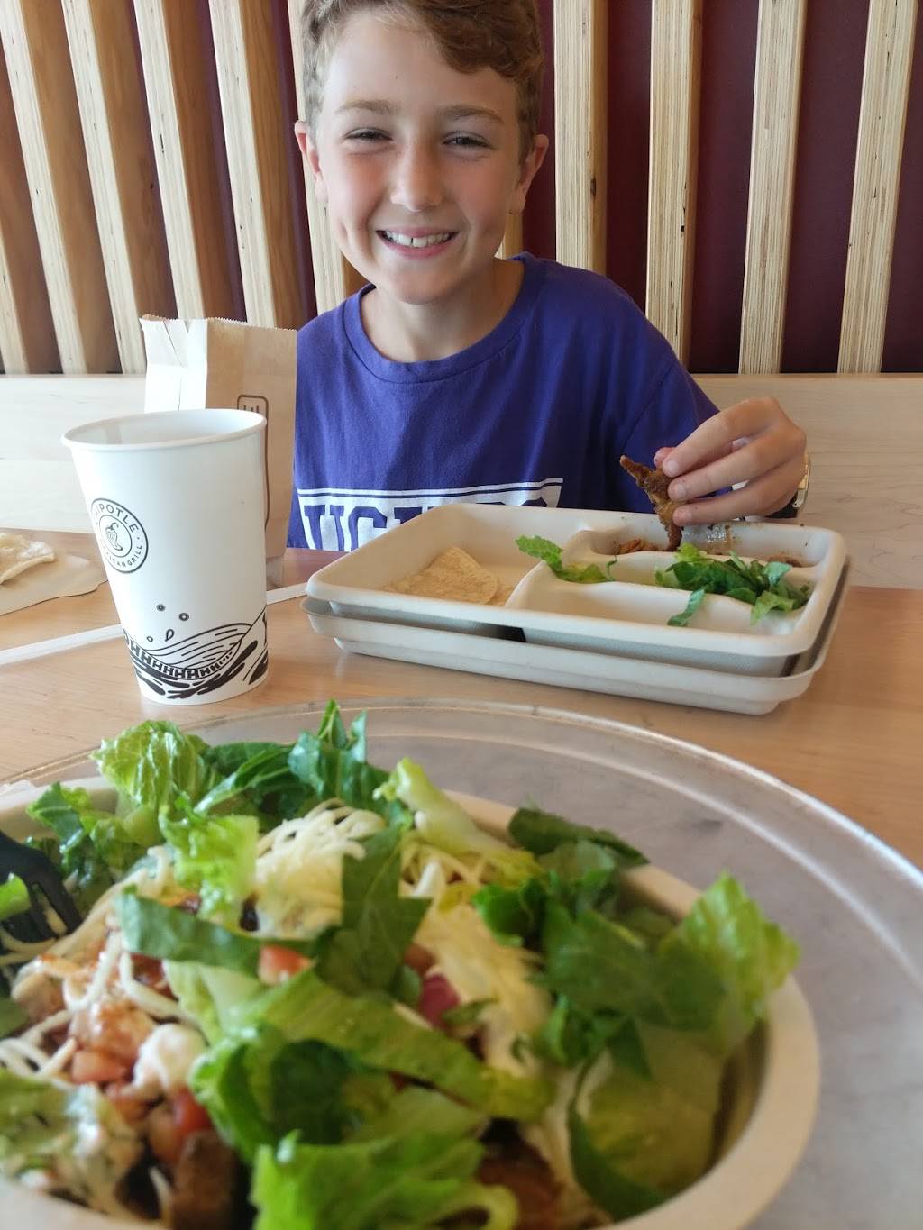 Chipotle Mexican Grill | restaurant | 1255 Interstate Dr Ste D109, Cookeville, TN 38501, USA | 9314000150 OR +1 931-400-0150