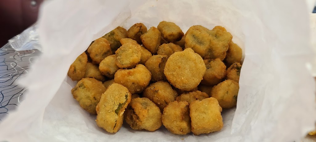 Flashback Diner | restaurant | 210 West Santa Fe Trail Boulevard, Lakin, KS 67860, USA | 6203557060 OR +1 620-355-7060