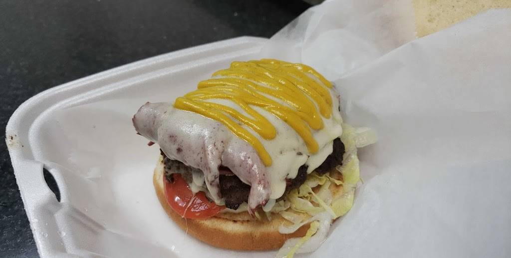 Crown Burgers & Subs | restaurant | 26177 Euclid Ave, Euclid, OH 44132, USA | 2167311133 OR +1 216-731-1133