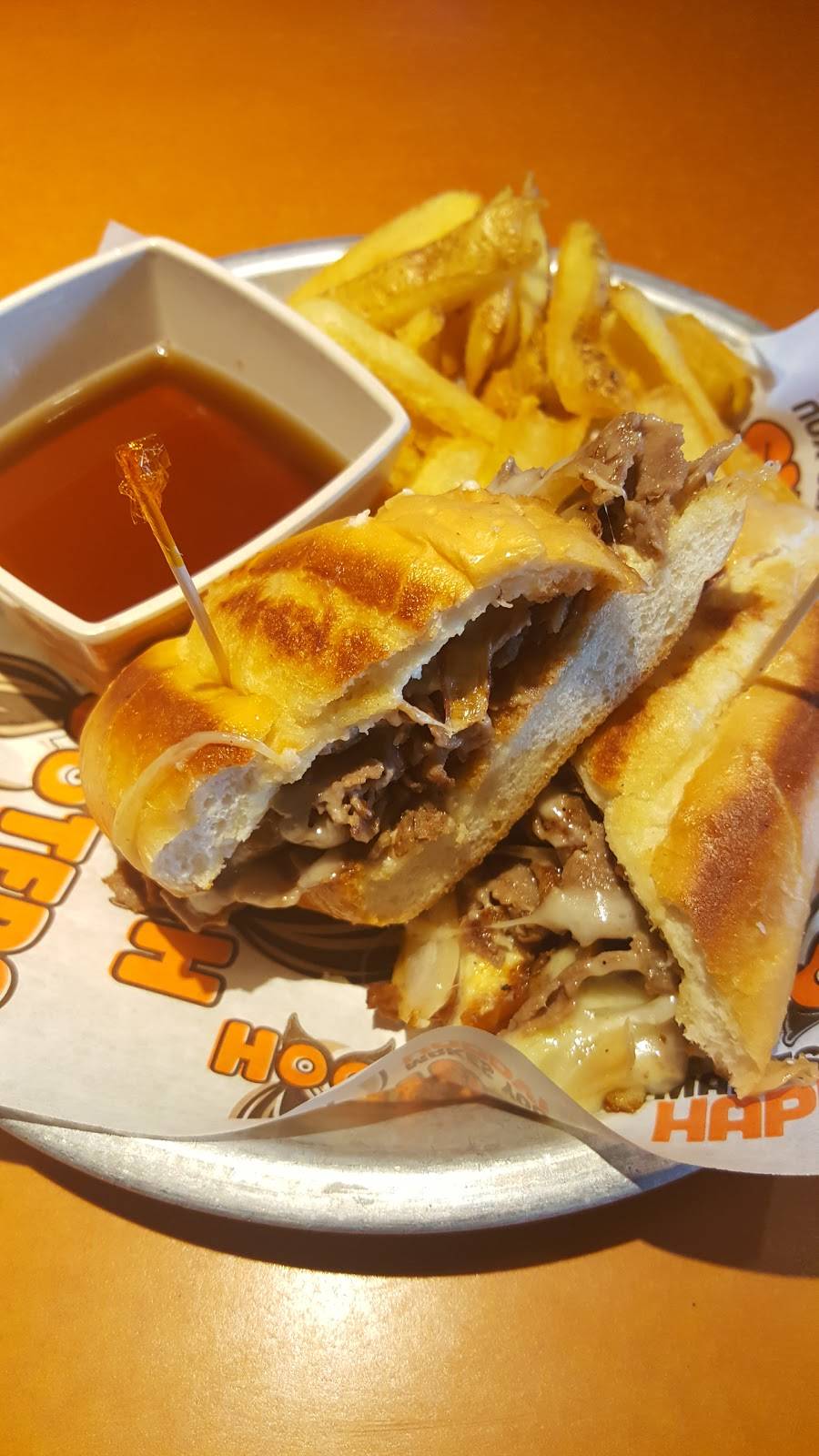 Hooters | meal takeaway | 301 Market Pl Suite C, Fairview Heights, IL 62208, USA | 6183983374 OR +1 618-398-3374