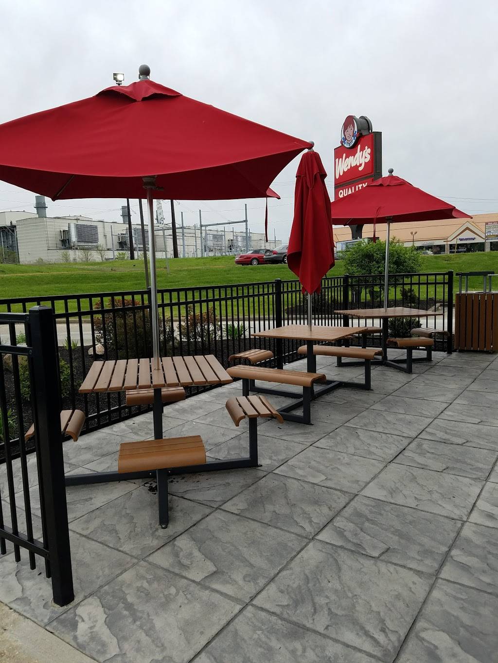 Wendys | restaurant | 449 W Eads Pkwy, Lawrenceburg, IN 47025, USA | 8125375327 OR +1 812-537-5327