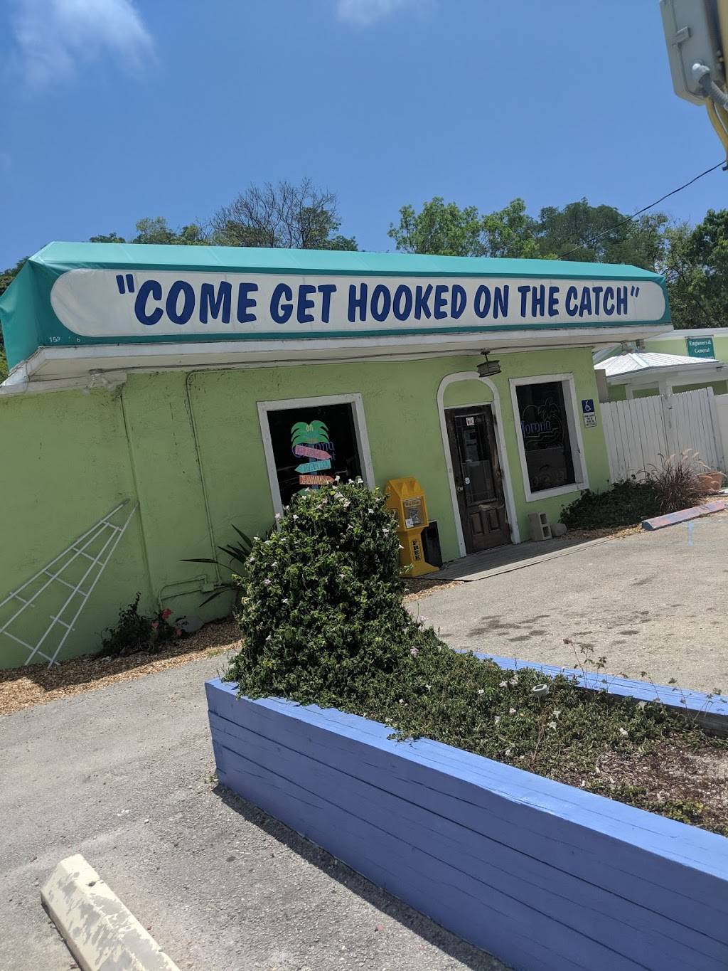 The Catch Restaurant & Bar | restaurant | 102041 Overseas Hwy, Key Largo, FL 33037, USA | 3052044143 OR +1 305-204-4143