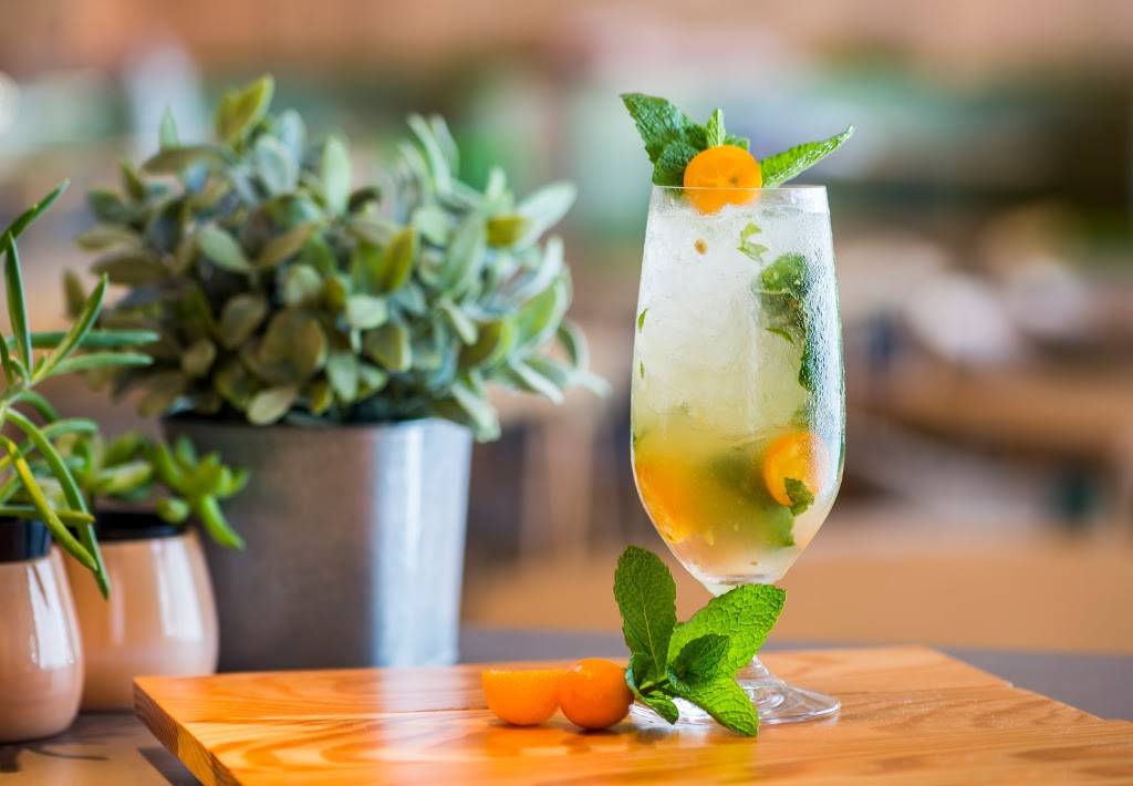 Sushi Garage | restaurant | 1784 West Ave, Miami Beach, FL 33139, USA | 3057638355 OR +1 305-763-8355