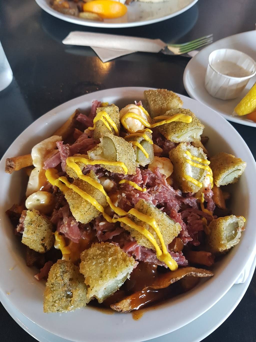 Chez Victor | restaurant | 2600 Avenue du Bourg-Royal, Québec, QC G1C 5S7, Canada | 4186612510 OR +1 418-661-2510