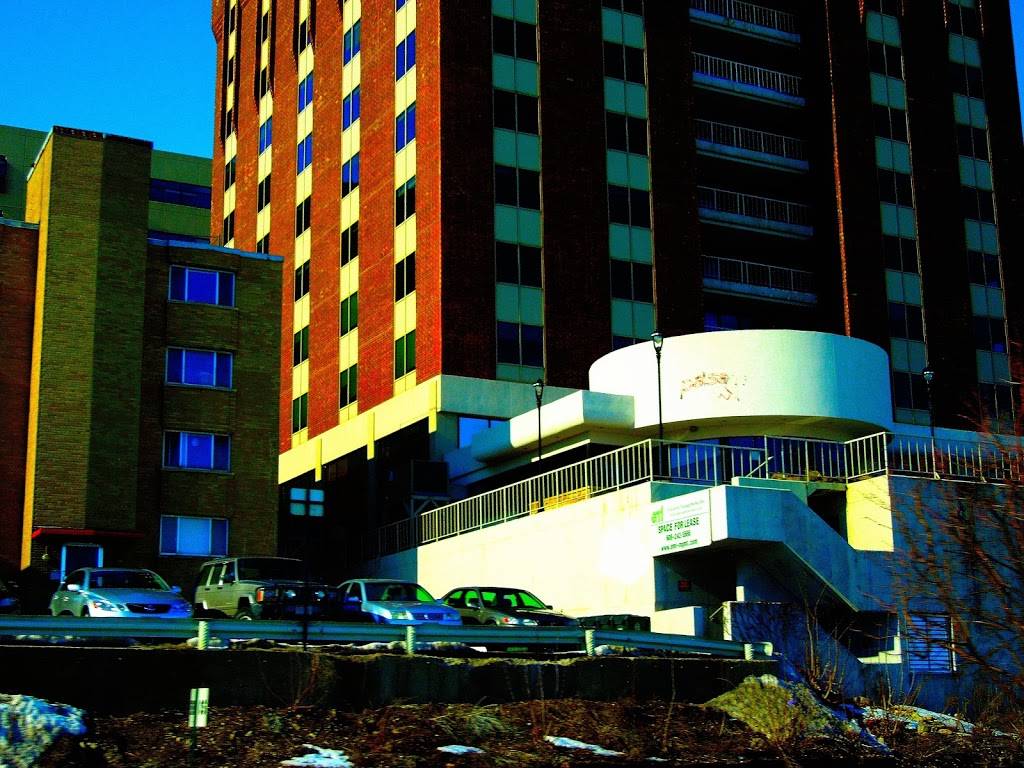 Paisans Restaurant | restaurant | 131 W Wilson St, Madison, WI 53703, USA | 6082573832 OR +1 608-257-3832