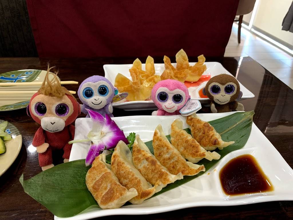 Volcano Sushi Bar & Hibachi | restaurant | 3700 W Robinson St Suite 164, Norman, OK 73072, USA | 4059285388 OR +1 405-928-5388