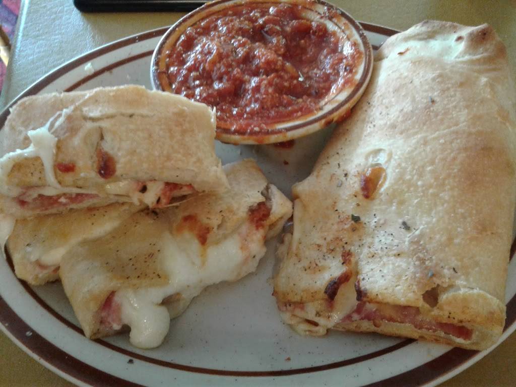 Carlos Trattoria | restaurant | 733 W Maple St, Hartville, OH 44632, USA | 3308774300 OR +1 330-877-4300