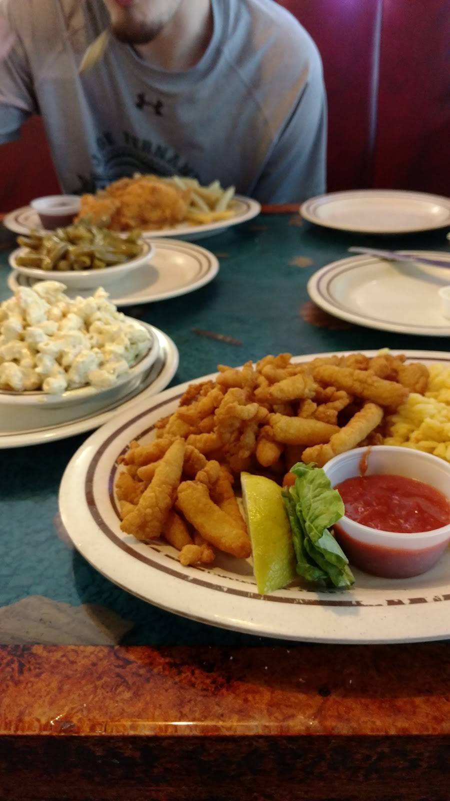 Steves Family Diner | restaurant | 2900 S Washington Ave, Titusville, FL 32780, USA | 3212683011 OR +1 321-268-3011