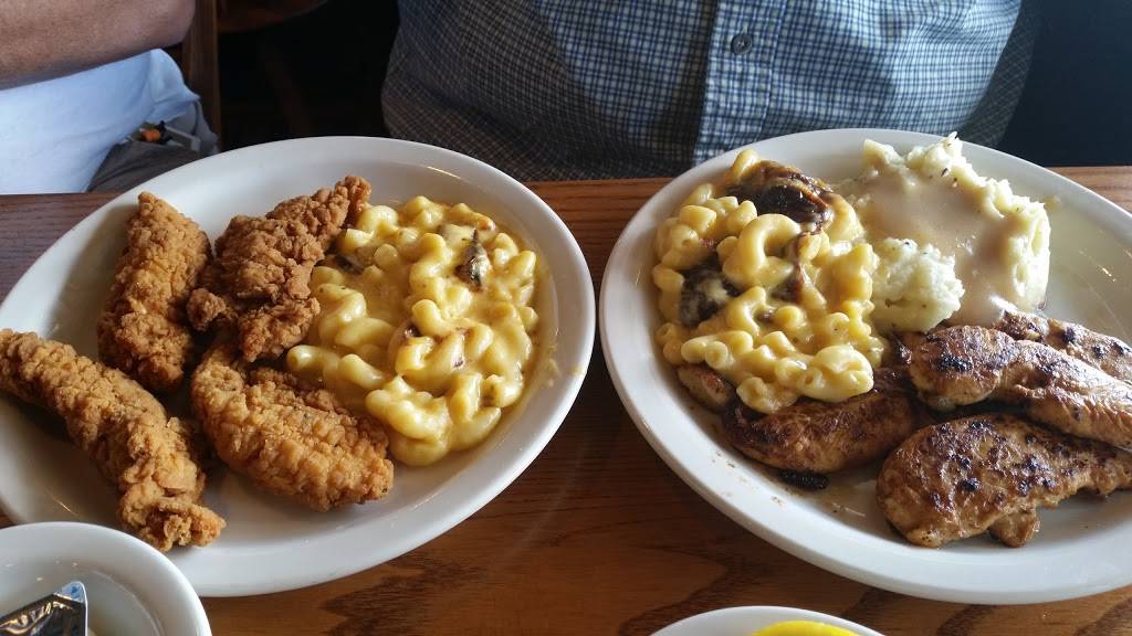 Cracker Barrel Old Country Store | restaurant | 111 Dunson Ln, Davenport, FL 33896, USA | 8634248100 OR +1 863-424-8100