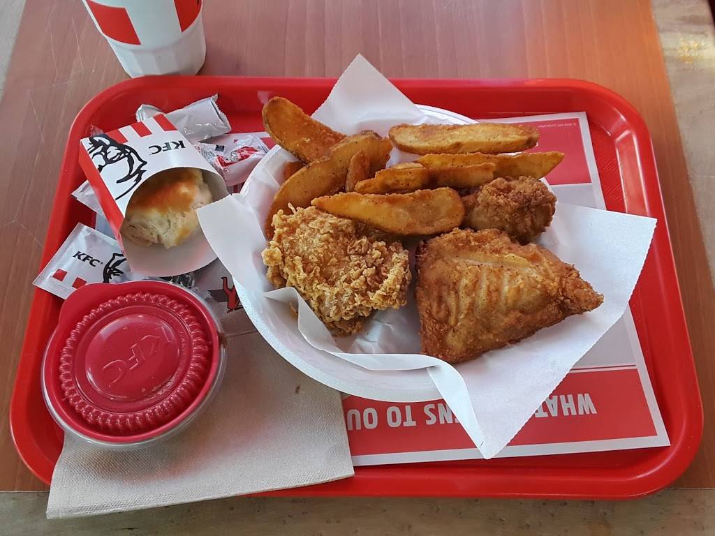 KFC | restaurant | 13720 Van Nuys Blvd, Pacoima, CA 91331, USA | 8188972309 OR +1 818-897-2309
