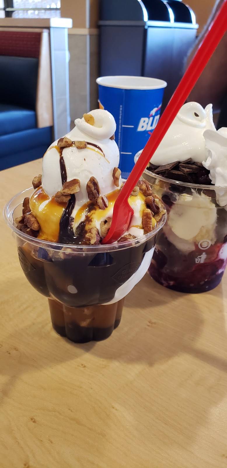 Dairy Queen Grill & Chill | restaurant | 1553 Herman Rd, Staunton, IL 62088, USA | 6186355194 OR +1 618-635-5194