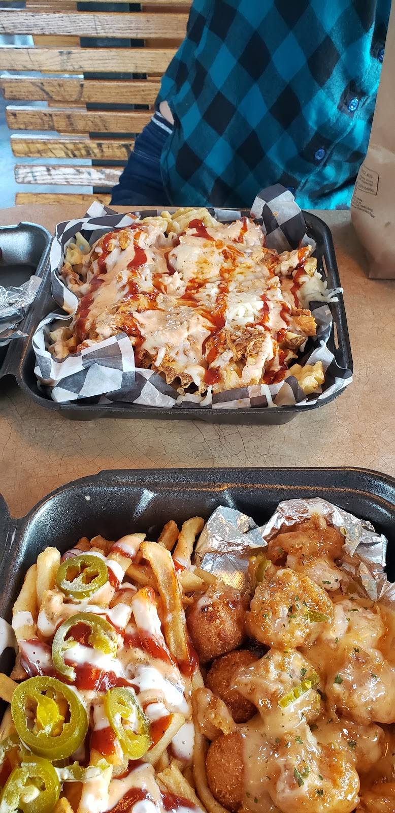 Southern Chicks Cafe & Daiquiris | restaurant | 1630 Hospital Rd, New Roads, LA 70760, USA | 2256185683 OR +1 225-618-5683