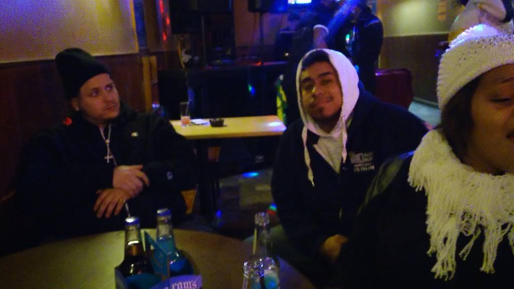 Florinos Pizza & Bar | restaurant | 944 Penn St, Reading, PA 19602, USA | 6103740616 OR +1 610-374-0616