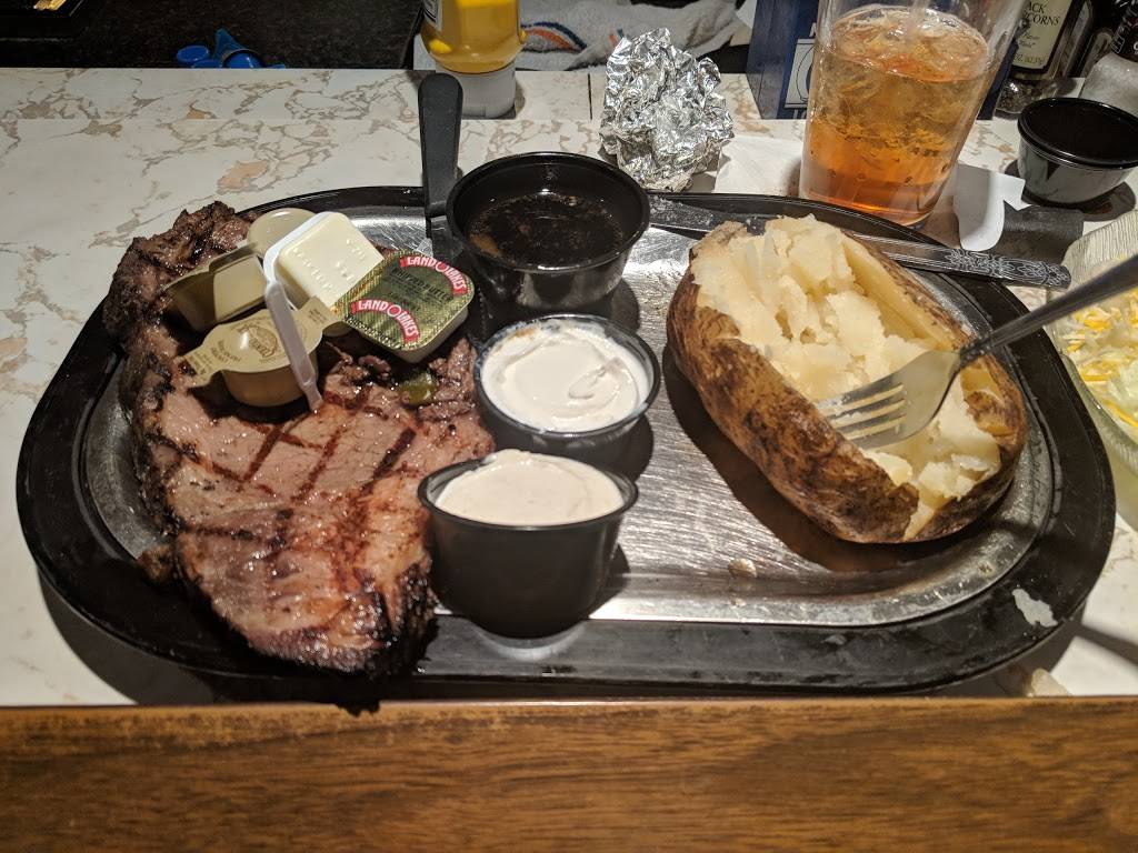 Fireside Tap & Grill | restaurant | 69245 Maple St, Edwardsburg, MI 49112, USA | 2694144103 OR +1 269-414-4103