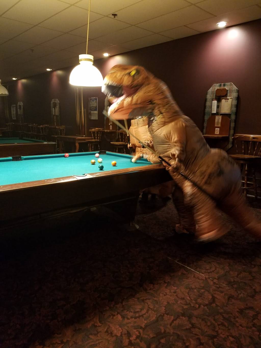 Towne Billiards Inc | restaurant | 17 Marne St, Hamden, CT 06514, USA | 2032817665 OR +1 203-281-7665