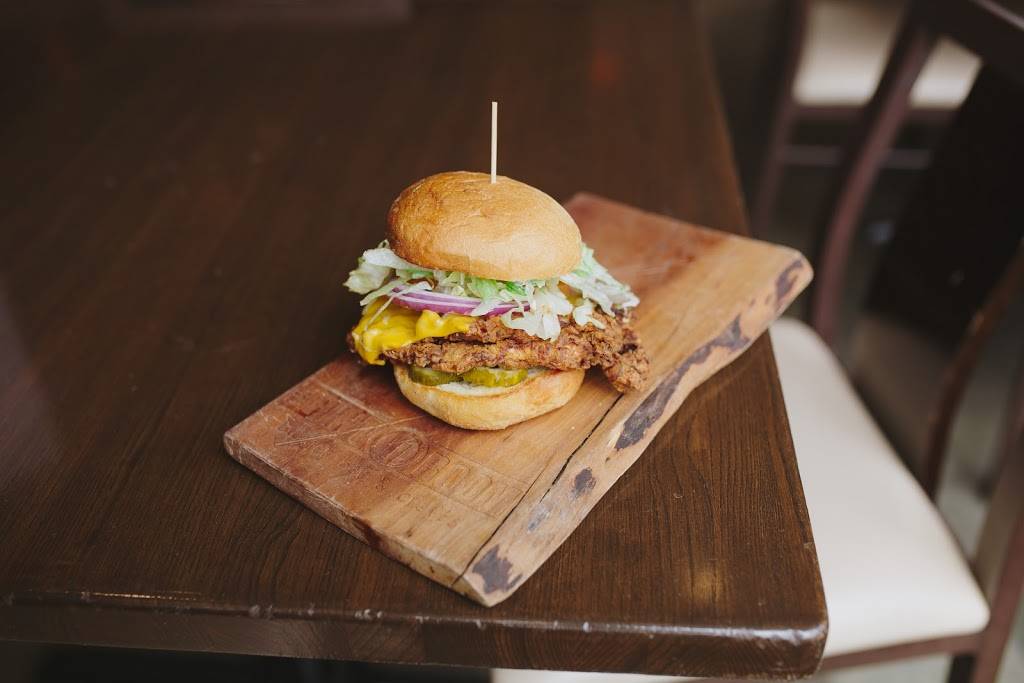 The Pint Room Bar | restaurant | 110 W Main St, Carmel, IN 46032, USA | 3175718400 OR +1 317-571-8400