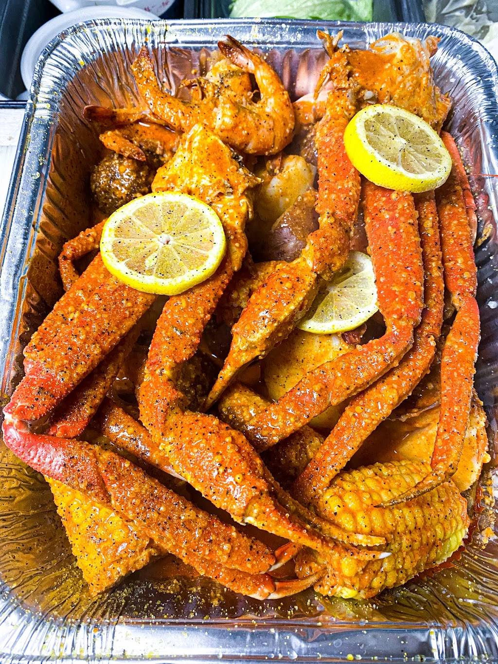 King Cajun Crawfish | restaurant | 924 N Mills Ave, Orlando, FL 32803, USA | 4077048863 OR +1 407-704-8863