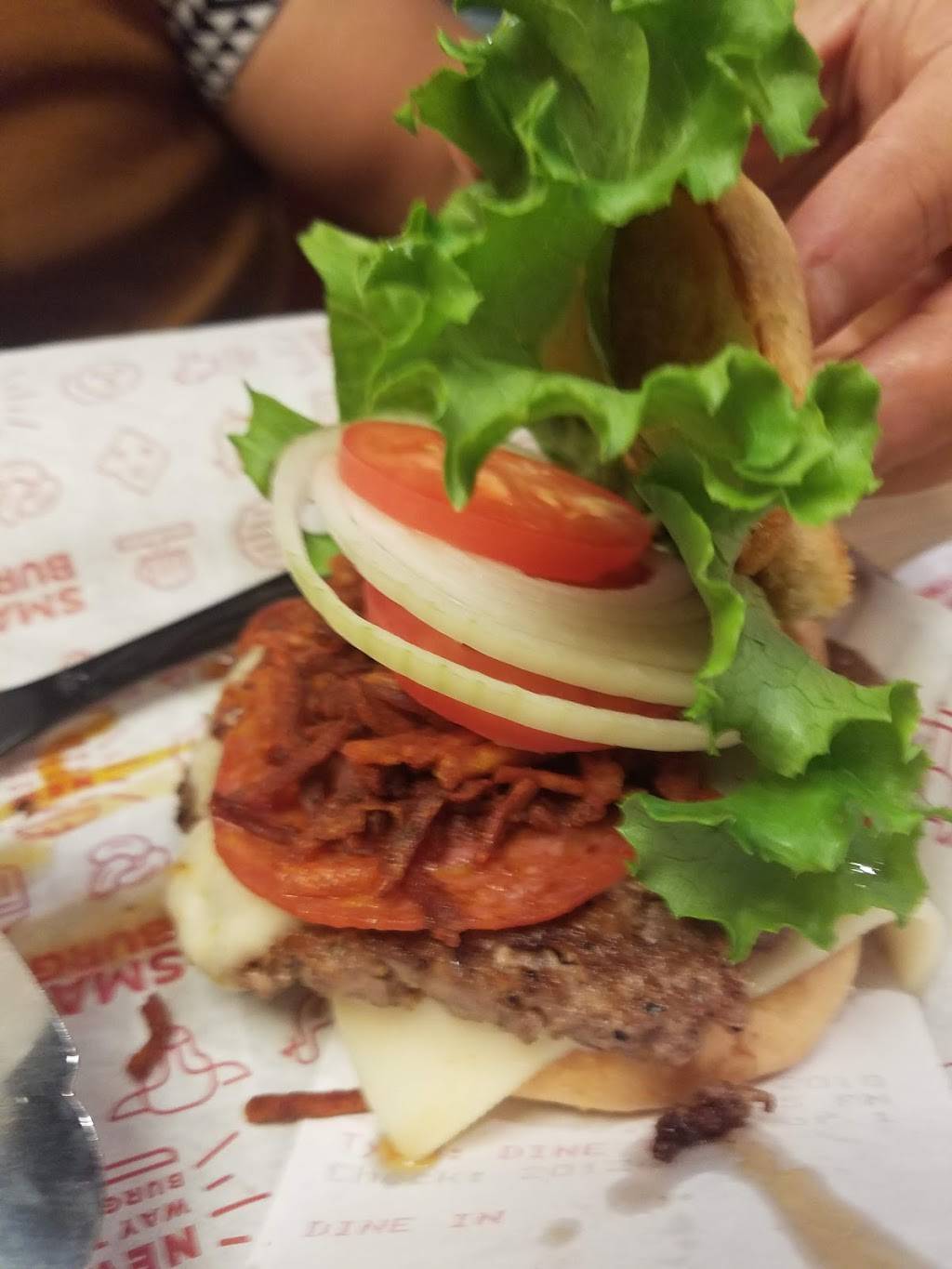 Smashburger | restaurant | 14928 Pines Blvd, Pembroke Pines, FL 33027, USA | 9543171996 OR +1 954-317-1996