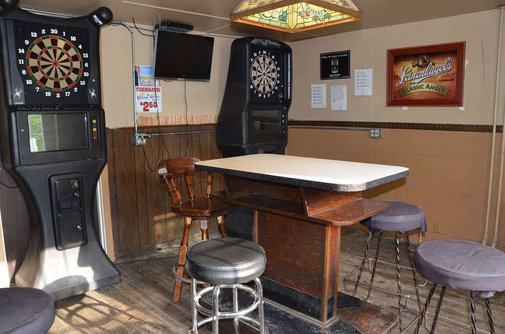 The Hutch | restaurant | 1321 Wisconsin Ave, Grafton, WI 53024, USA | 2623770636 OR +1 262-377-0636