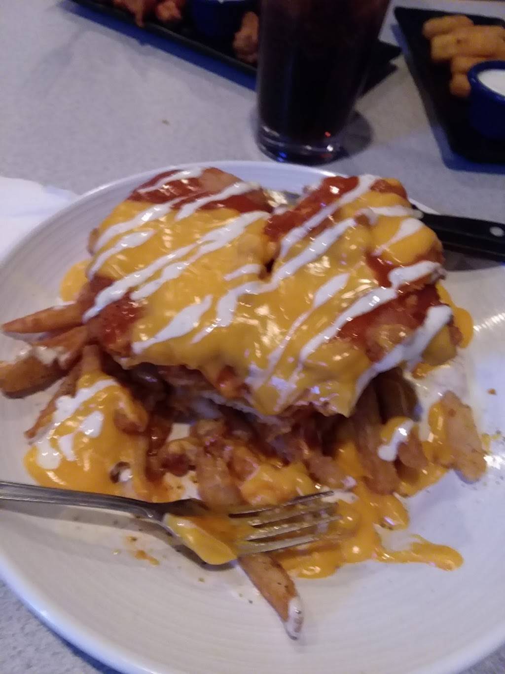 Chix Restaurant | restaurant | 104 S Everett St, Streator, IL 61364, USA | 8156722300 OR +1 815-672-2300