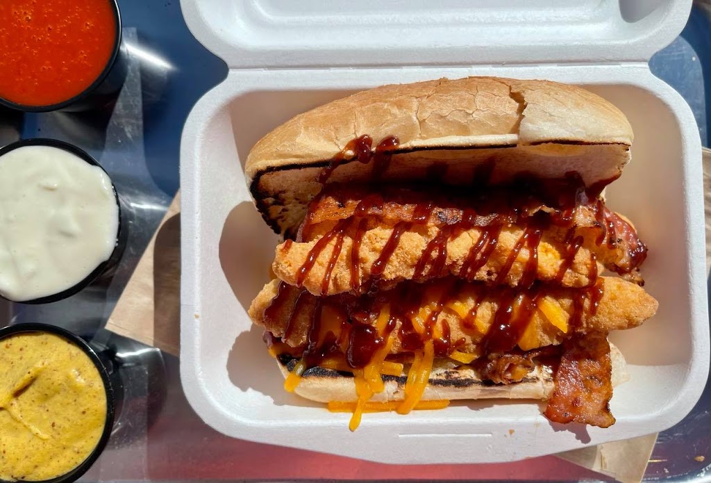 Unreal Chicken Harrisburg | meal takeaway | 2805A Market Street Rd, Penbrook, PA 17103, USA | 7174210874 OR +1 717-421-0874