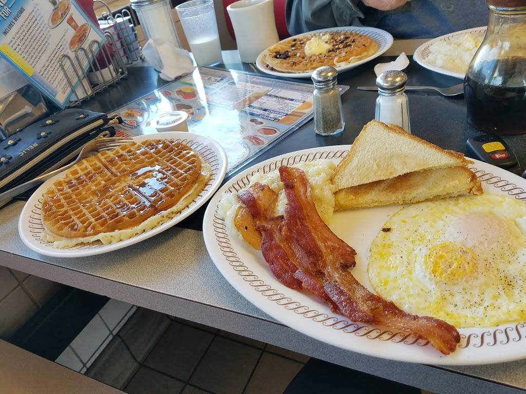 Waffle House | meal takeaway | 2499 Lincoln Hwy E, Lancaster, PA 17602, USA | 7172070724 OR +1 717-207-0724