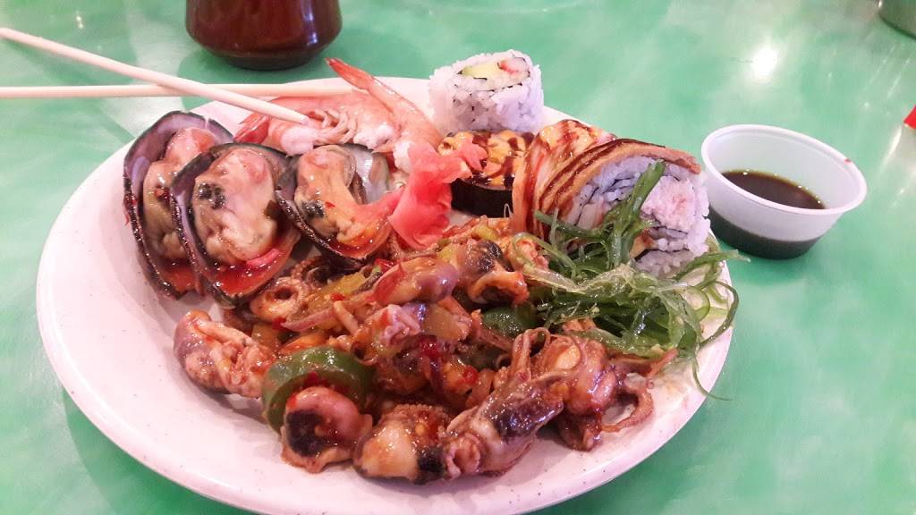 Teppanyaki Grill & Supreme Buffet | restaurant | 8260 Shoppers Square, Manassas, VA 20111, USA | 7033680851 OR +1 703-368-0851