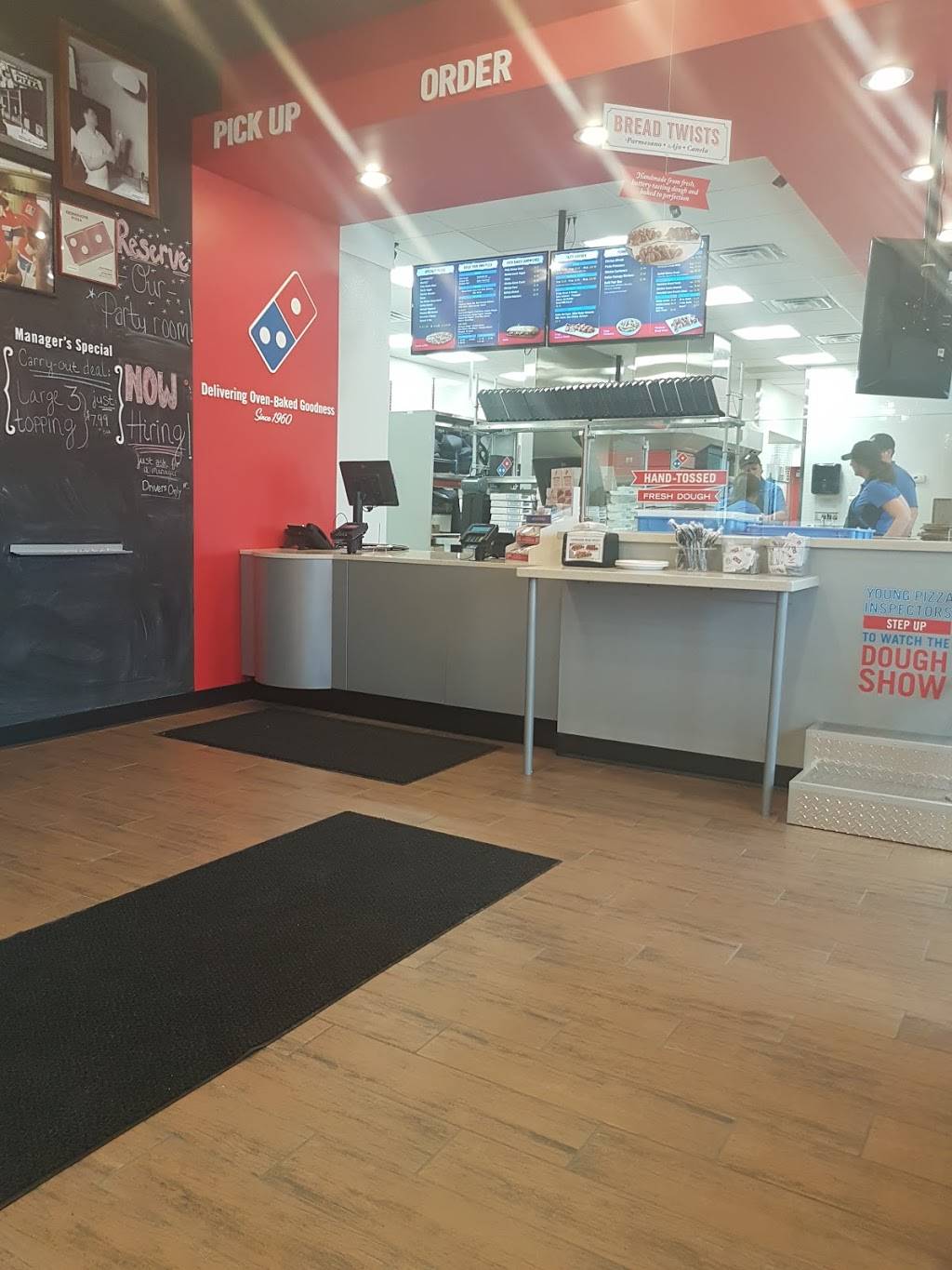 Dominos Pizza | meal delivery | 21 Lowrie Ave, Gladstone, MI 49837, USA | 9064286075 OR +1 906-428-6075