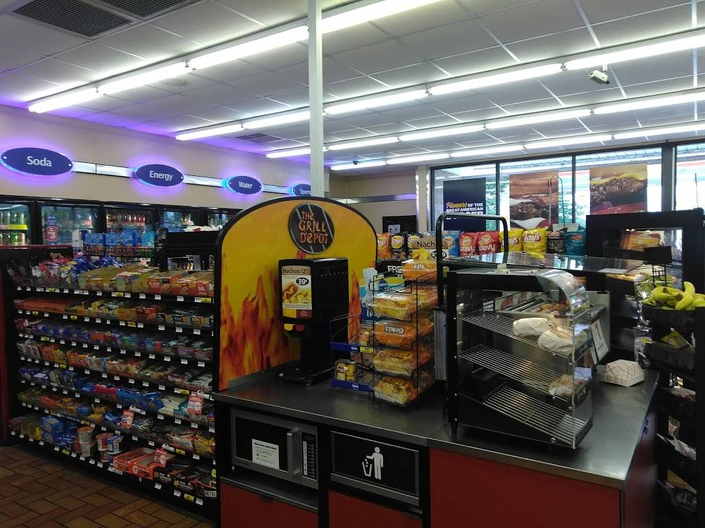 Hardees | restaurant | 1098 W International Speedway Blvd, DeLand, FL 32720, USA | 3867381469 OR +1 386-738-1469