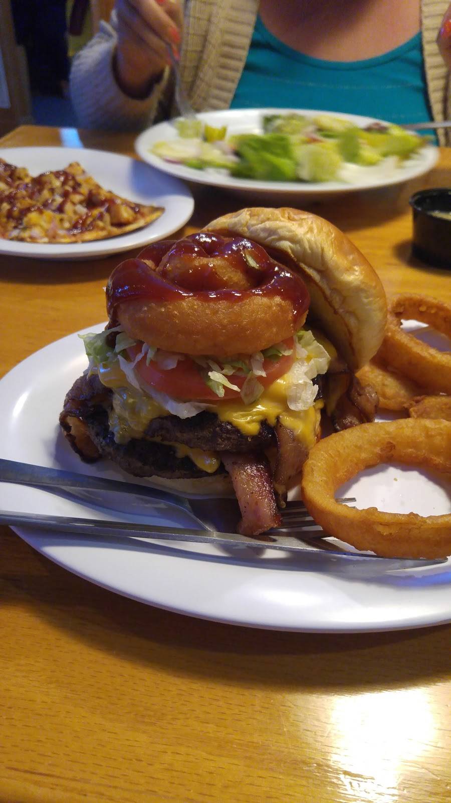 Beef O Bradys | restaurant | 3114 Lee Blvd, Lehigh Acres, FL 33971, USA | 2393690390 OR +1 239-369-0390