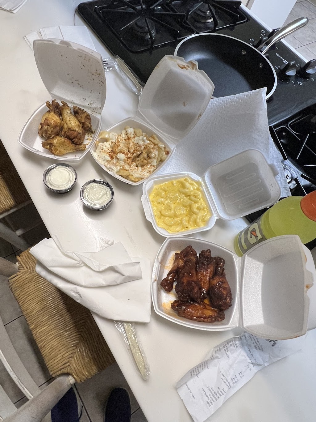 BillyRay’s Wings & Things | restaurant | 3944 Government Blvd, Mobile, AL 36693, USA | 2514089888 OR +1 251-408-9888