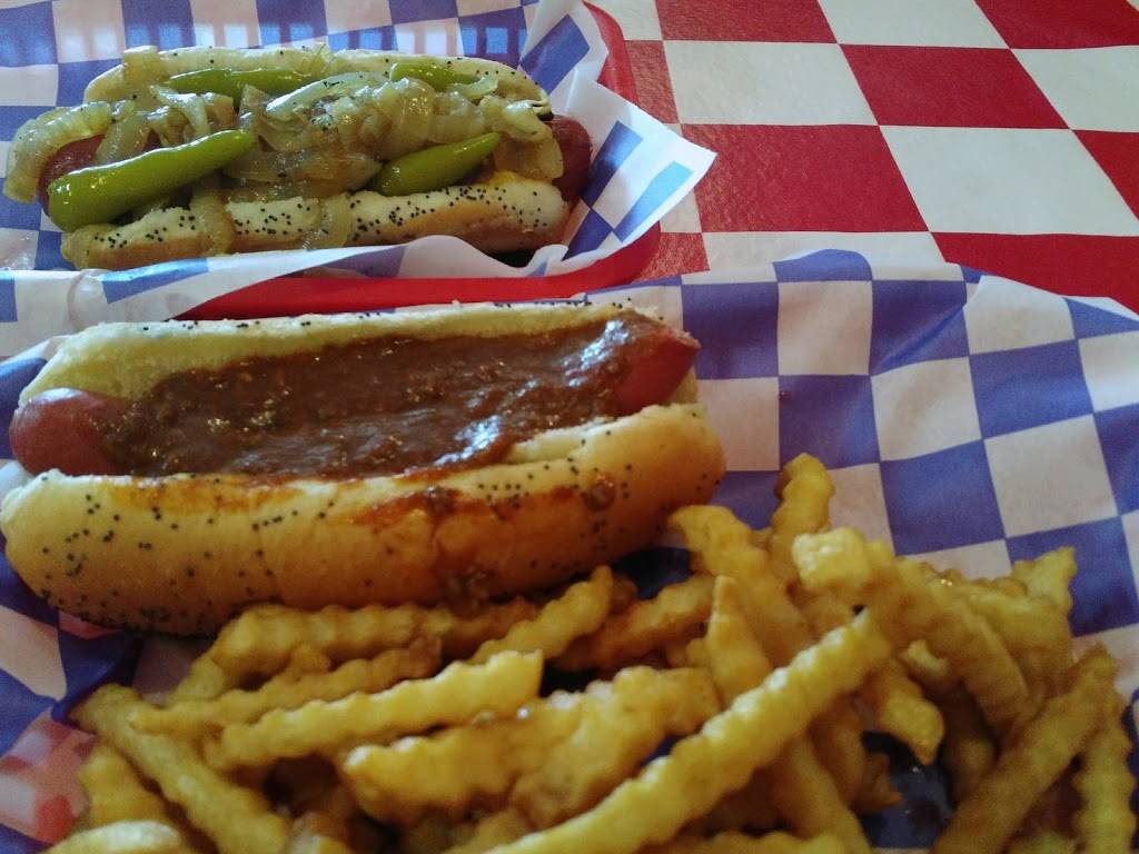 Bruces Chicago Grill & Dog House | restaurant | 7733 Ulmerton Rd, Largo, FL 33771, USA | 7275241146 OR +1 727-524-1146