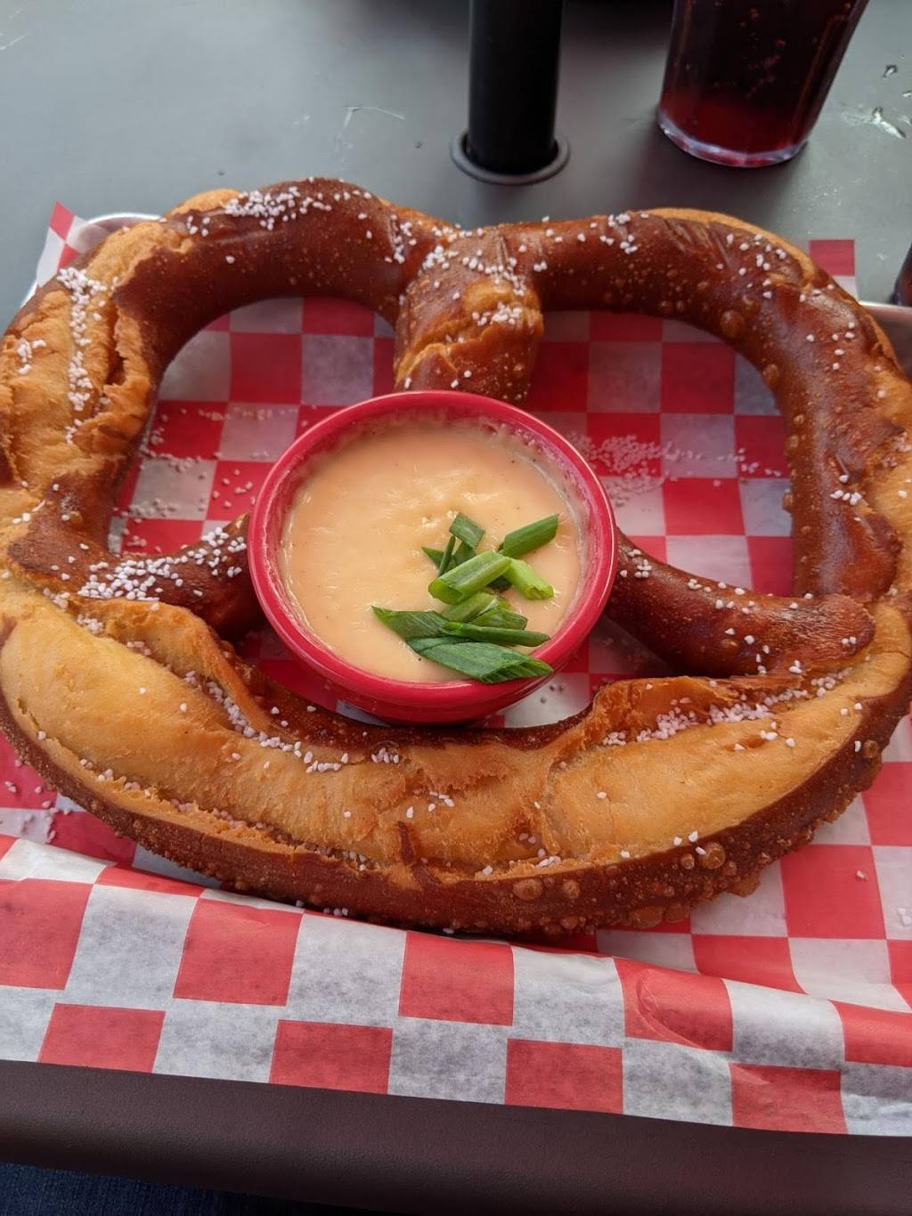 ZooCity Beastro | restaurant | 5222 Portage Rd, Portage, MI 49002, USA | 2698882074 OR +1 269-888-2074