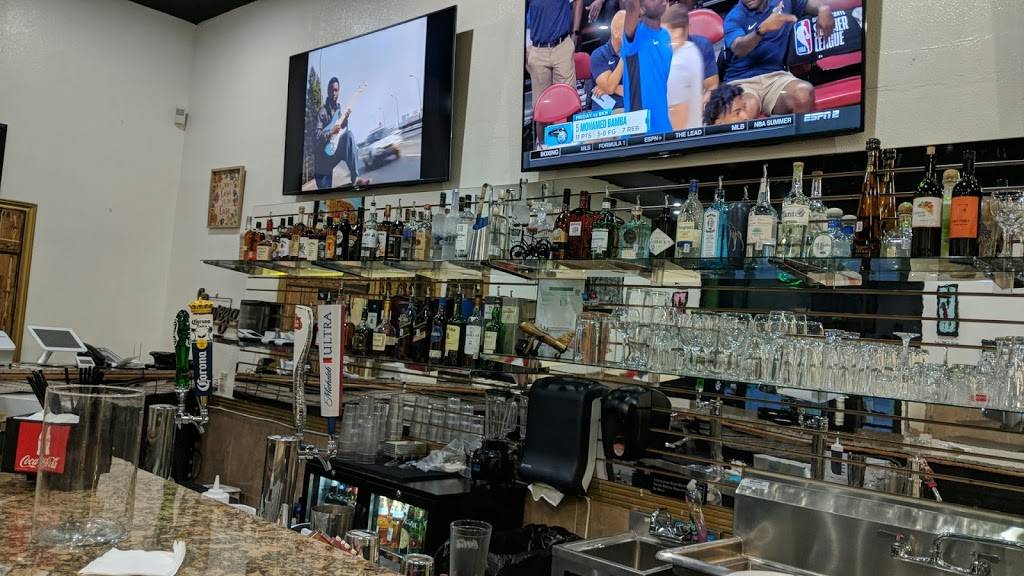 Simba Bar & Grille | restaurant | 2941 Westhollow Dr suite b, Houston, TX 77082, USA | 2813728755 OR +1 281-372-8755