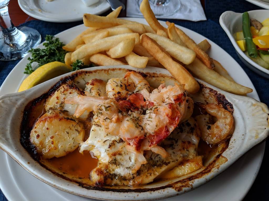 Tugboat Restaurant | restaurant | 82 Commercial St, Boothbay Harbor, ME 04538, USA | 2076334434 OR +1 207-633-4434