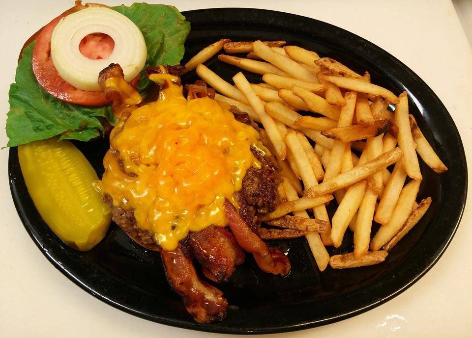 Max & Boyds Hideout, Inc | restaurant | 25344 W Richmond Ave, Antioch, IL 60002, USA | 8478389121 OR +1 847-838-9121