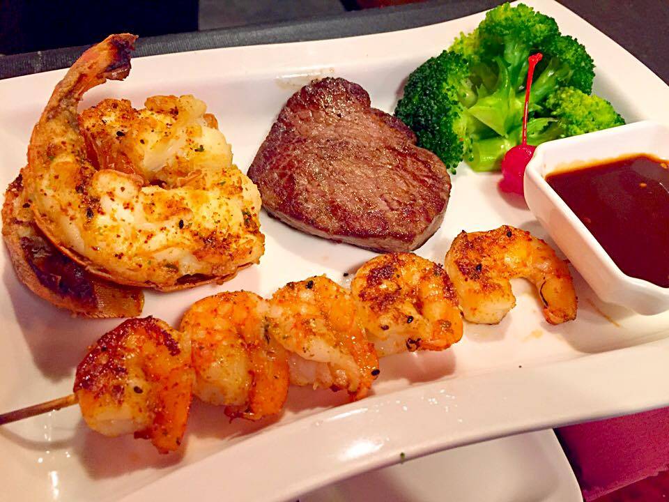 Sakura Japanese Steakhouse and Sushi Bar | restaurant | 102 Railway Ln, Hagerstown, MD 21740, USA | 3013938680 OR +1 301-393-8680