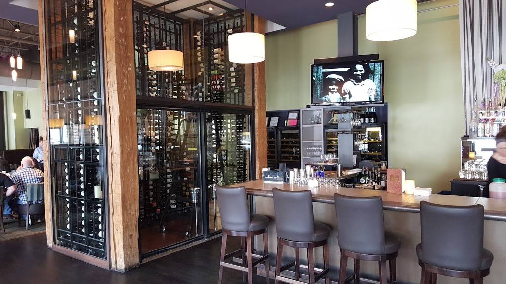 Tavern at Mission Farms | restaurant | 10681 Mission Rd, Leawood, KS 66206, USA | 9132136588 OR +1 913-213-6588